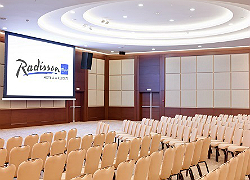 Зал Премьер в отеле Radisson Blu Resort & Congress Centre